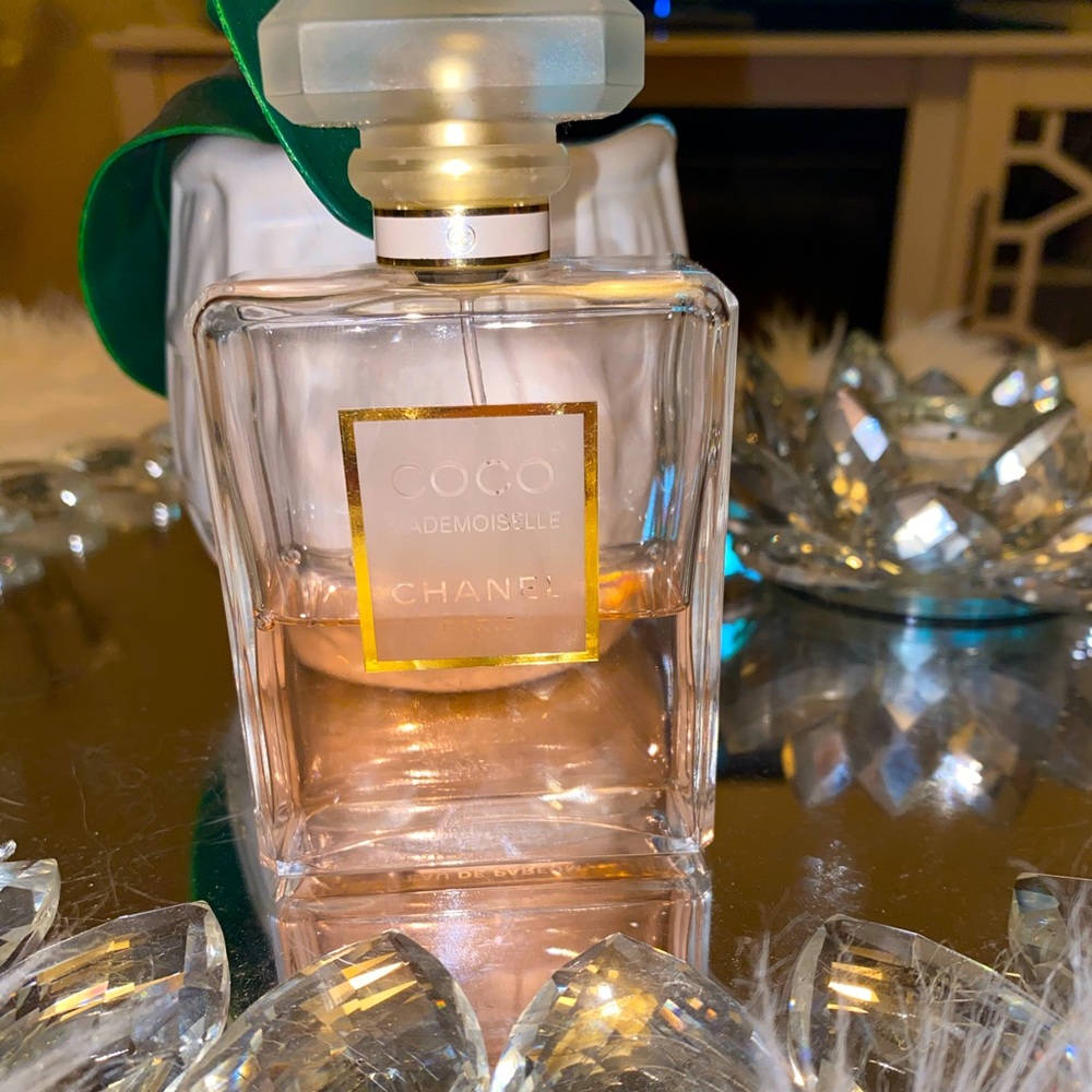 CHANEL Perfume